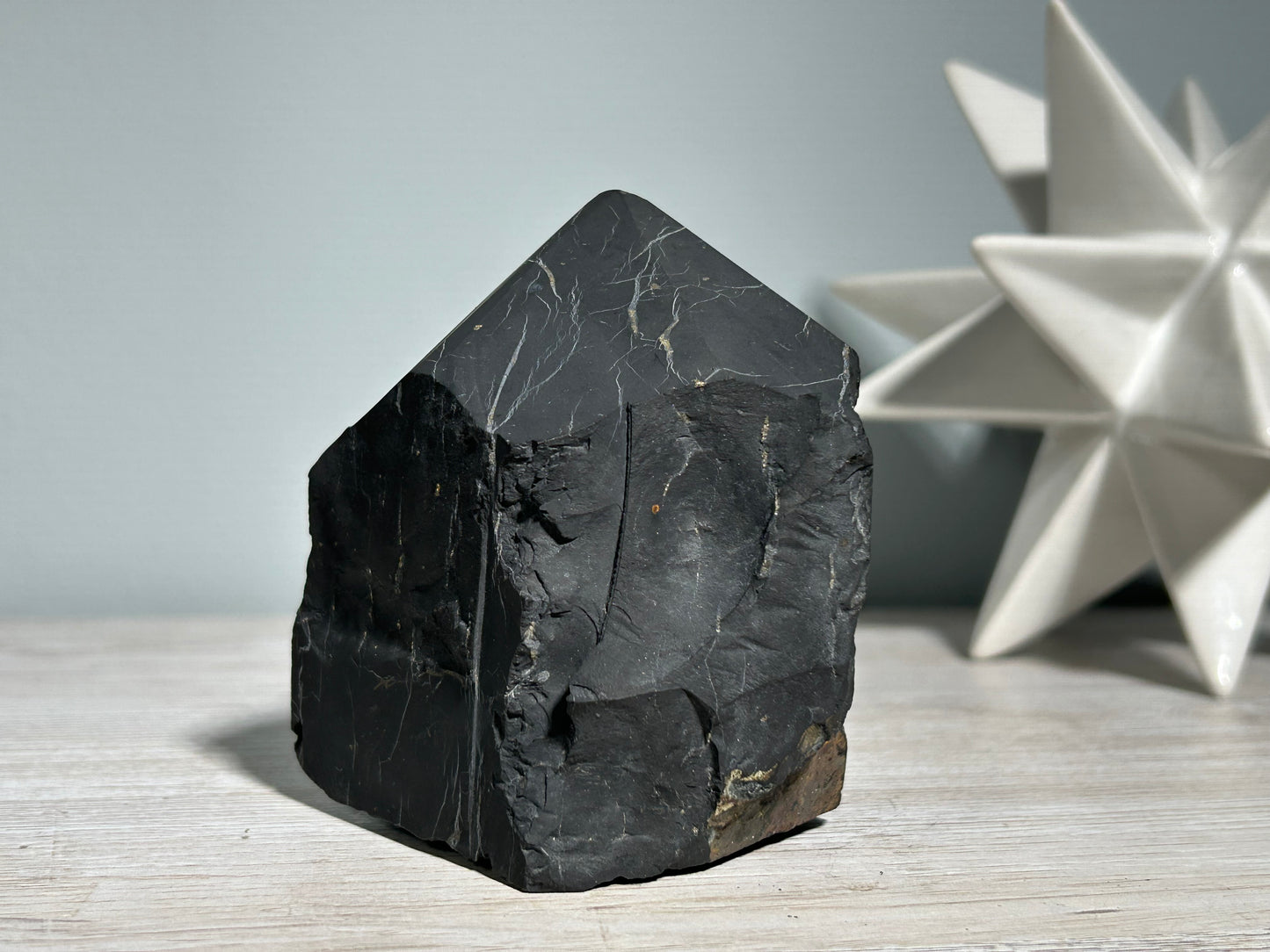 Shungite Half Raw Tower (3.9”, 100mm)