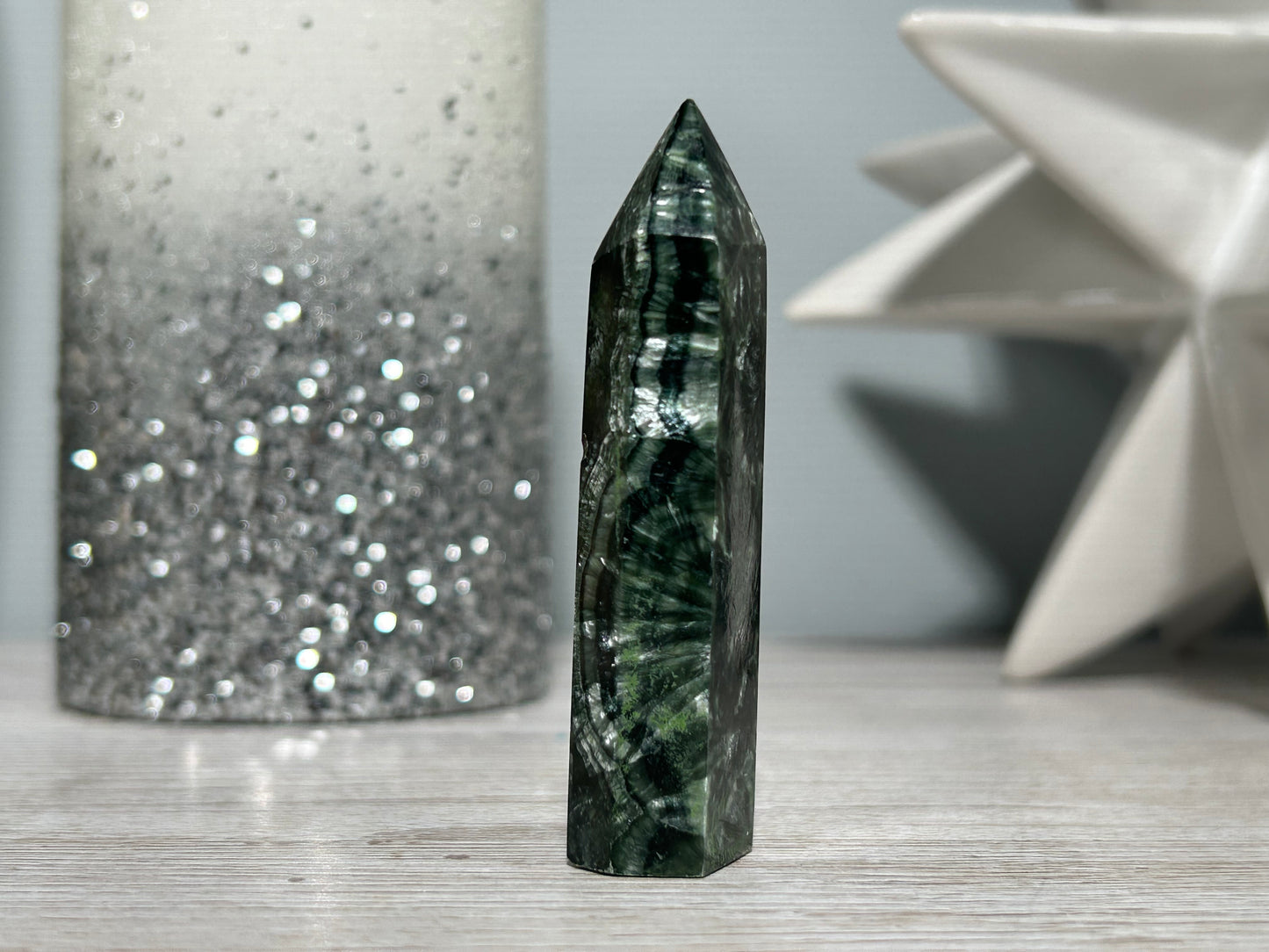 Seraphinite Tower (2.7", 69 mm)