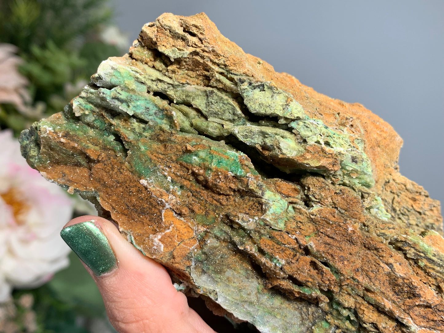 Druzy Chrysoprase (5.75", 146mm)