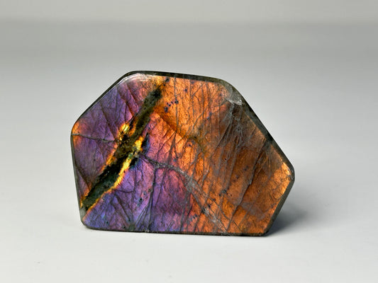 Labradorite Freeform (2.3", 58mm)