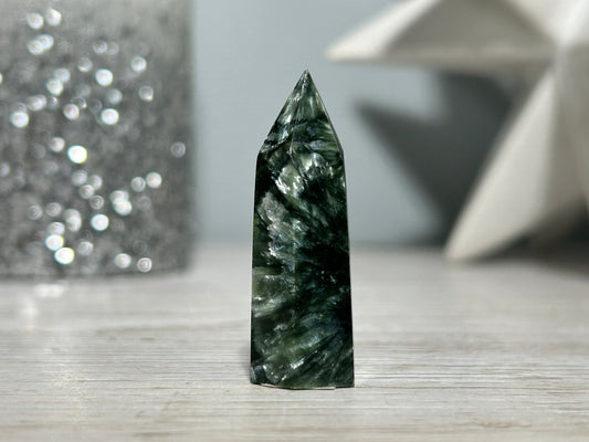 Seraphinite Tower (1.6", 41mm)