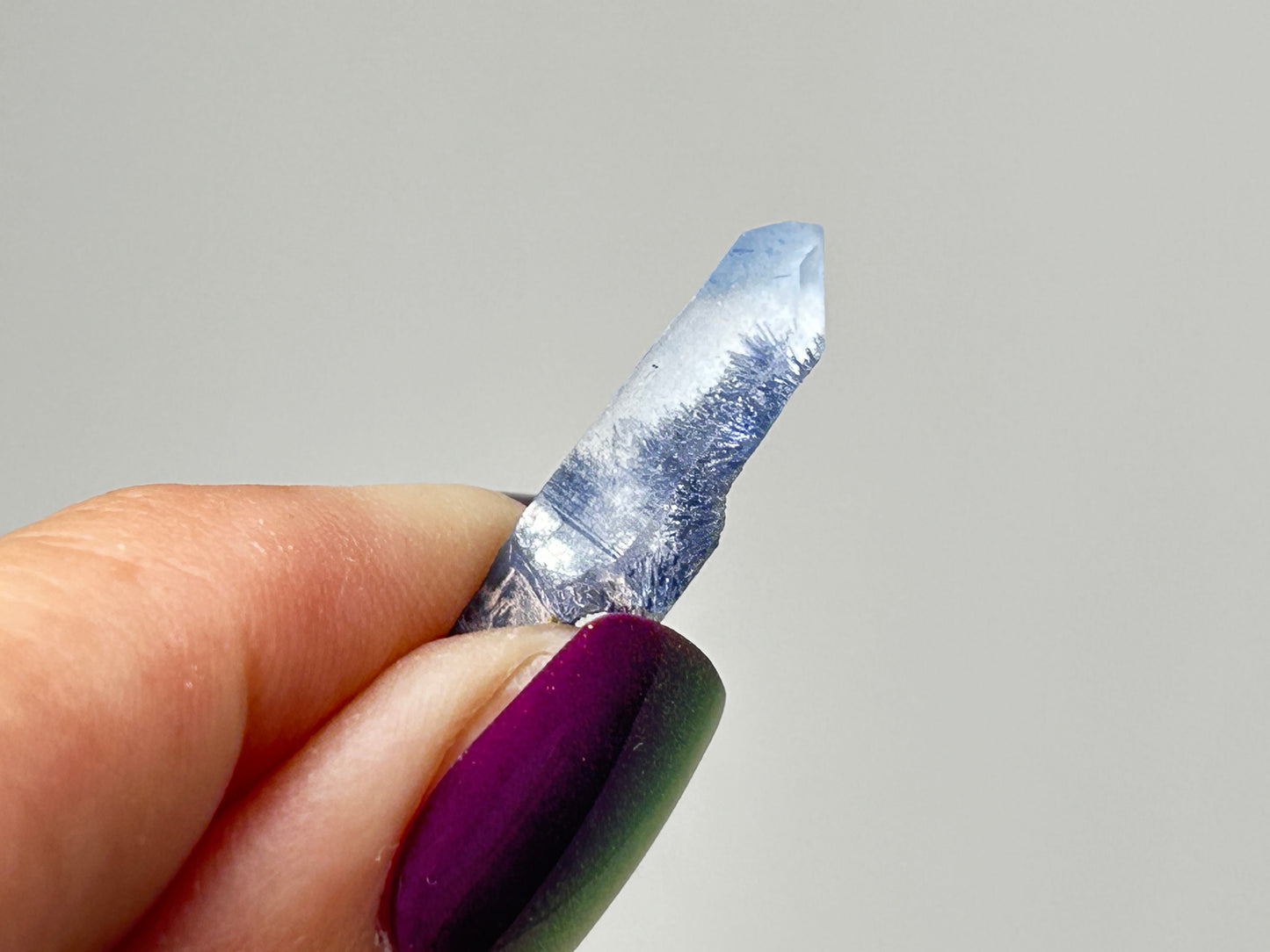 Dumortierite in Quartz (0.8", 20mm)