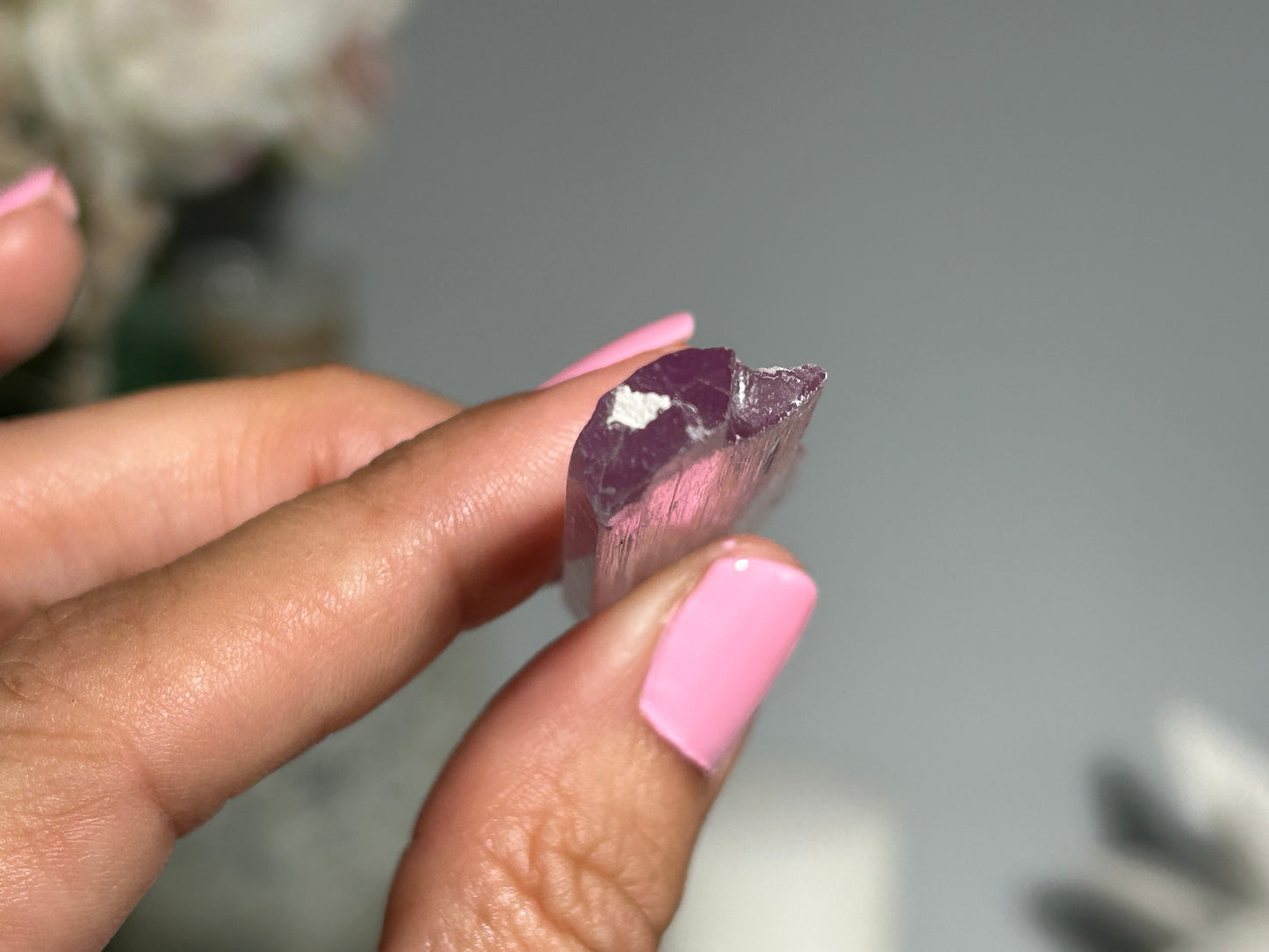 Natural Purple Kunzite Point (2.5", 64mm)