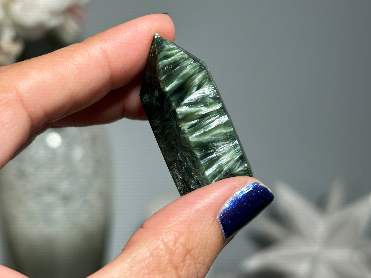 Seraphinite Tower (1.6", 41mm)