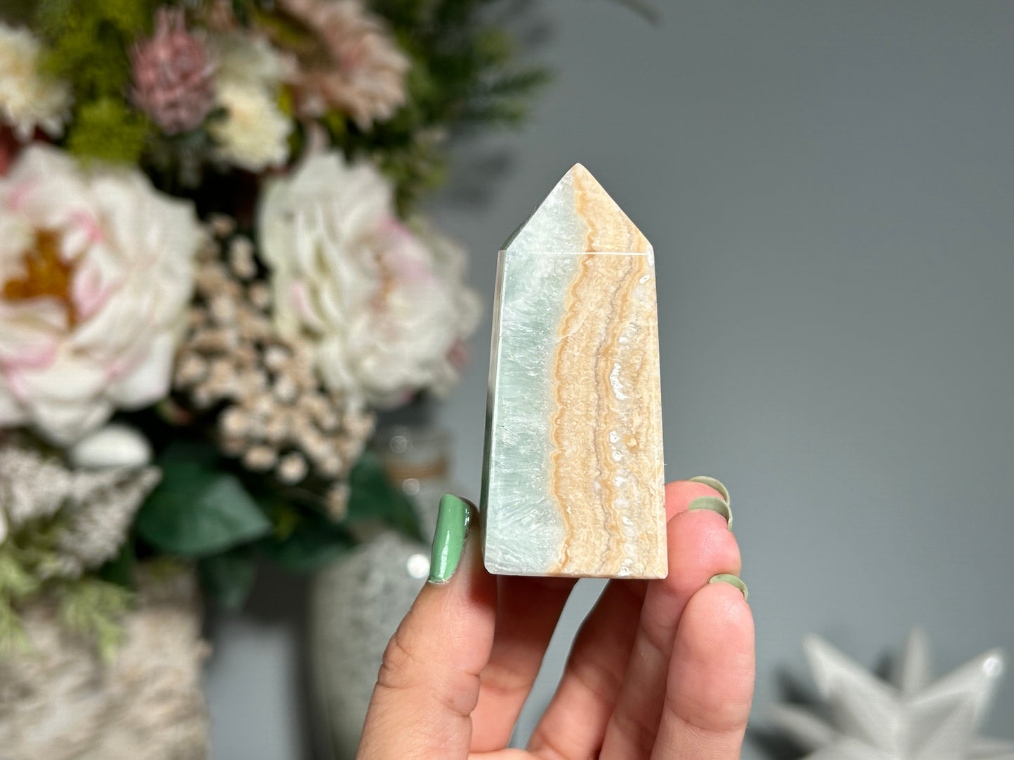 Caribbean Calcite Tower (2.5", 64mm)