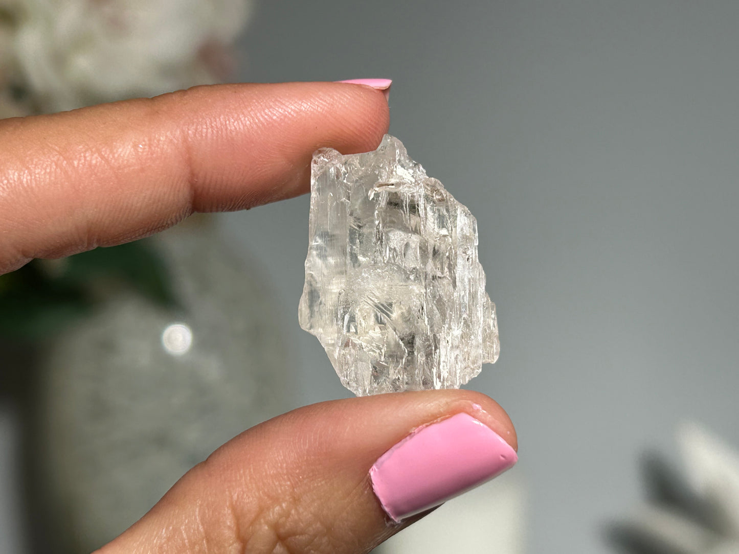 Natural Pale Yellow Kunzite Point (1.1", 28mm)