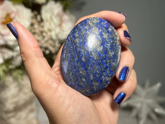 Lapis Lazuli Palm Stone (2.6",67mm)