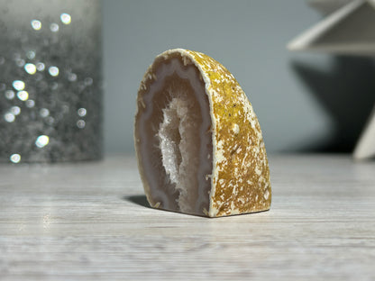Agate Geode (1.6", 41mm)