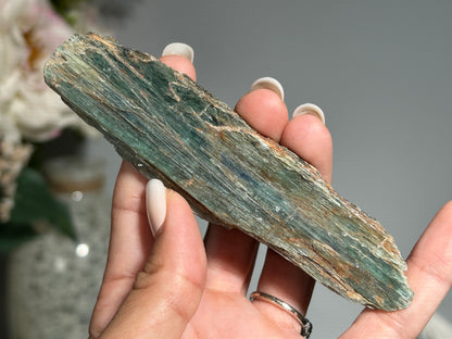 Blue Kyanite (4.5", 113mm)