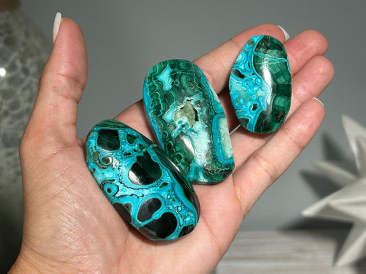 Malachite Chrysocolla Palm Stone
