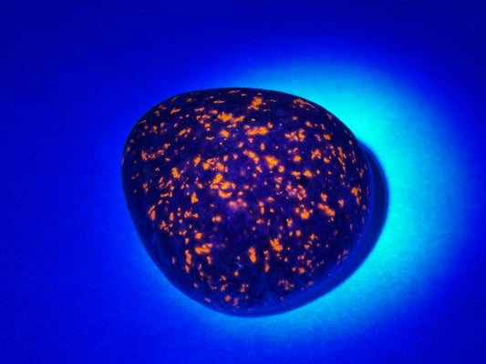 Yooperlite Pebble (1.6", 47mm)