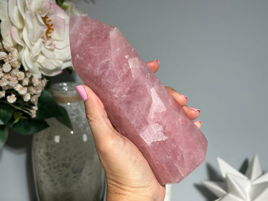 Rose Quartz Tower (6.5", 166mm)