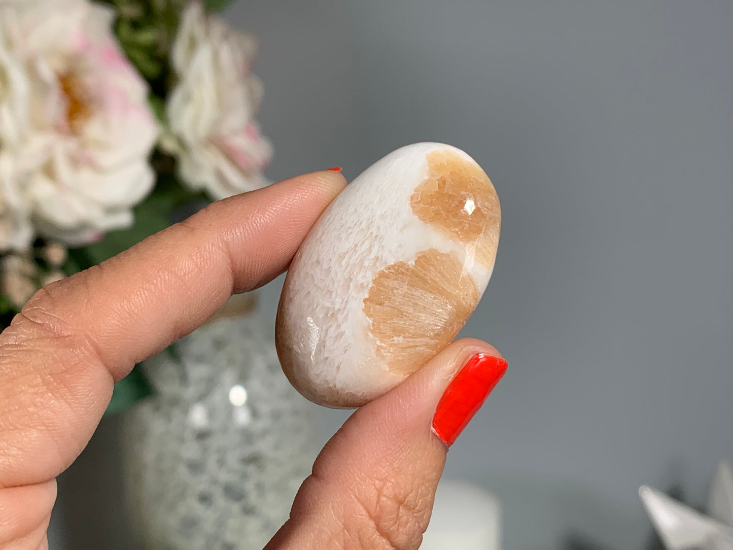 Mini Stilbite with Scolecite Palm Stone