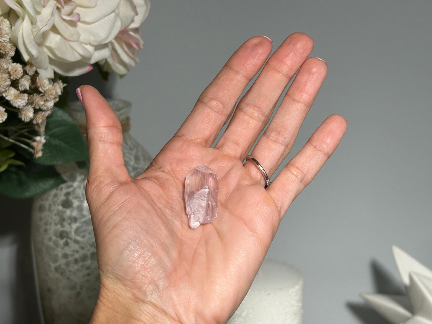 Natural Purple Kunzite Point (1.25", 32mm)