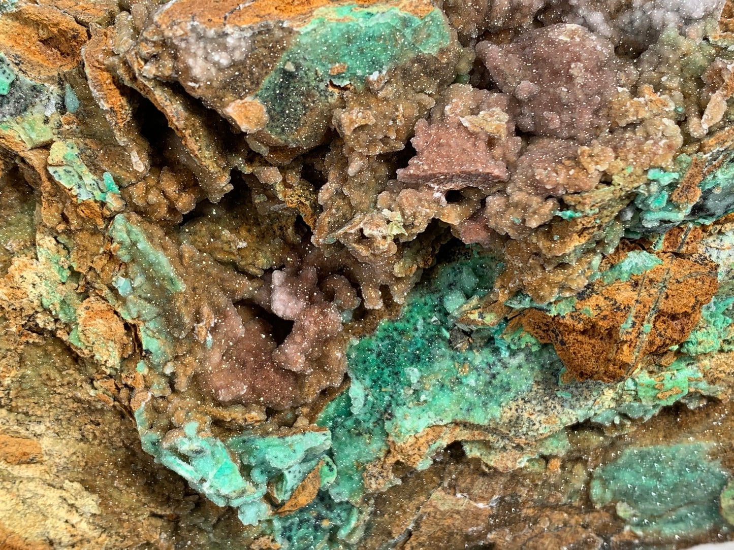 Druzy Chrysoprase (5.5", 140mm)