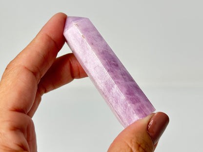 Kunzite Tower (2.7", 68mm)