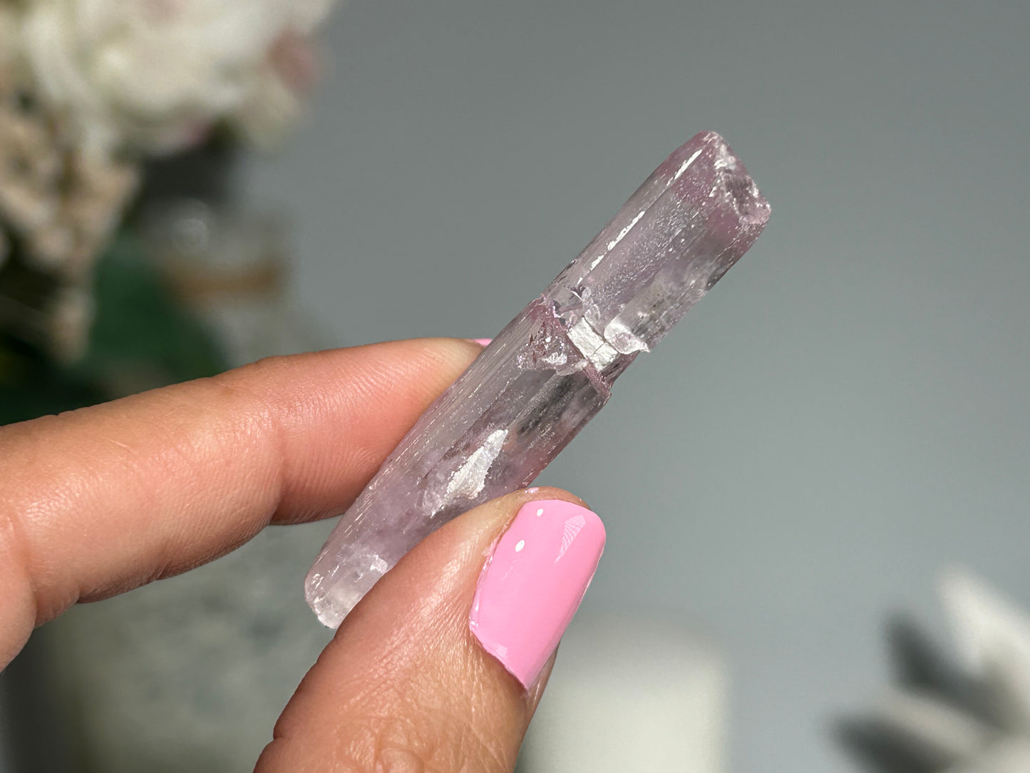 Natural Purple Kunzite Point (1.9", 48mm)