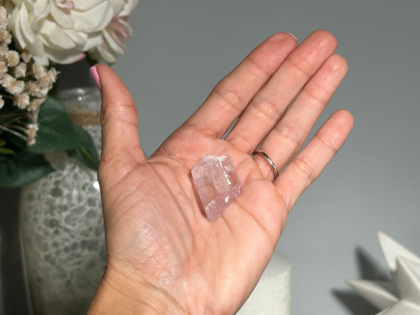 Natural Purple Kunzite Point (1.1", 28mm)