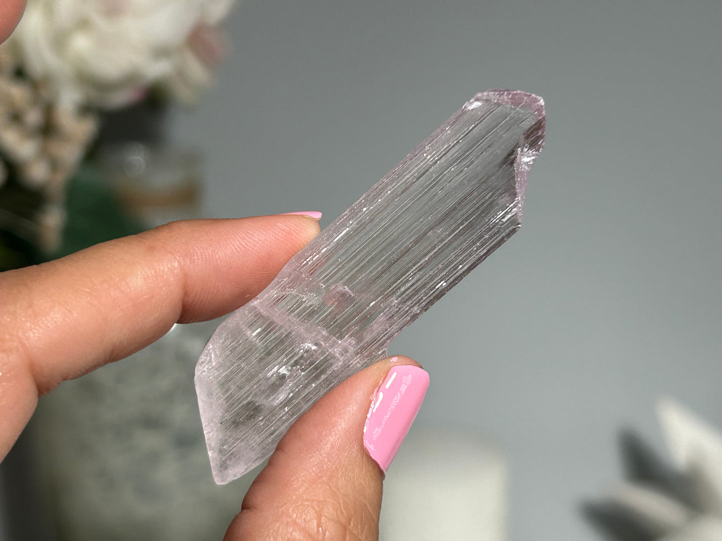 Natural Purple Kunzite Point (2.5", 64mm)