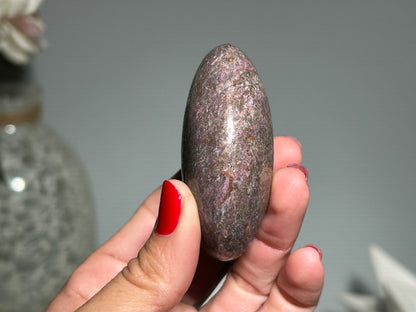 Ruby Palm Stone (2.5", 63mm)