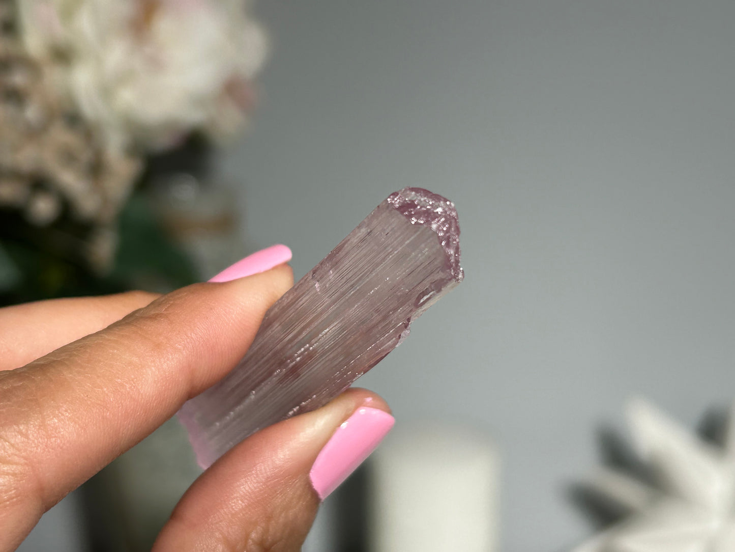 Natural Purple Kunzite Point (2.5", 65mm)