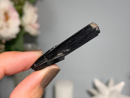 Natural Black Tourmaline (1.7", 42mm)