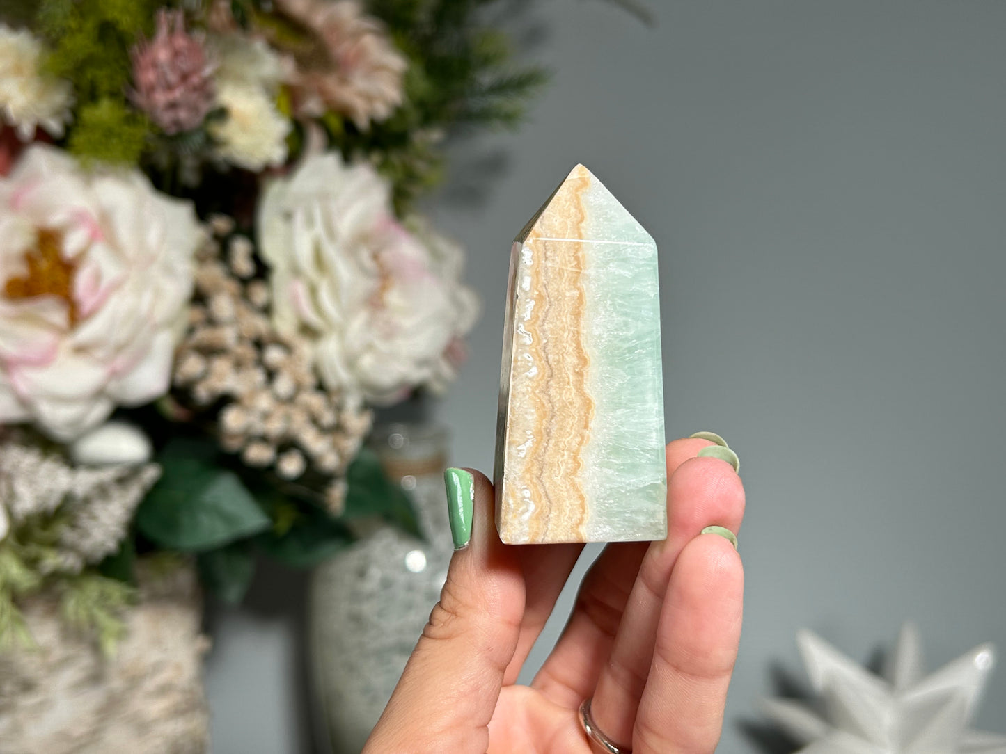 Caribbean Calcite Tower (2.5", 64mm)