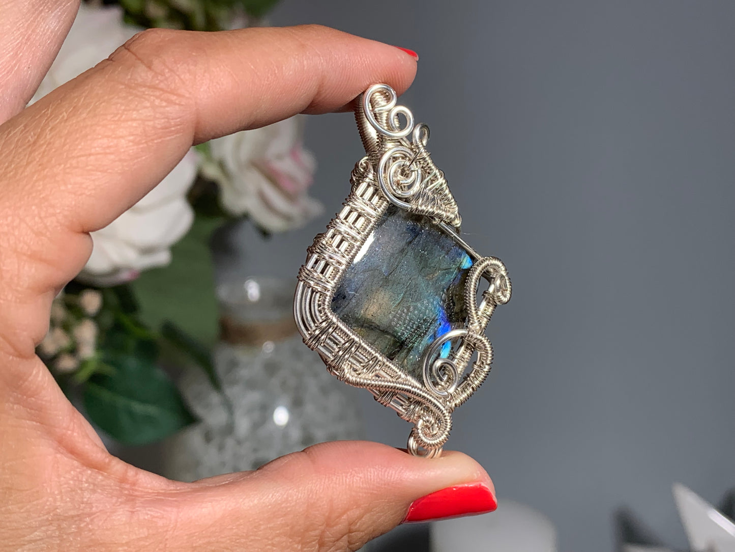 Wire Wrapped Labradorite Pendant (2.3" 58mm)