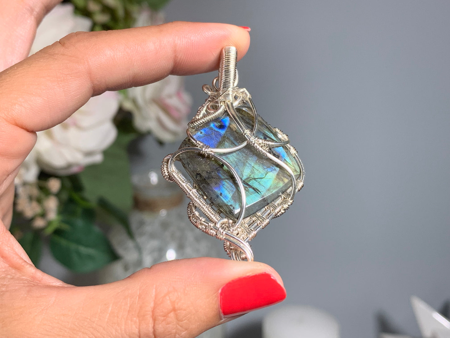 Wire Wrapped Labradorite Pendant (2.3" 58mm)