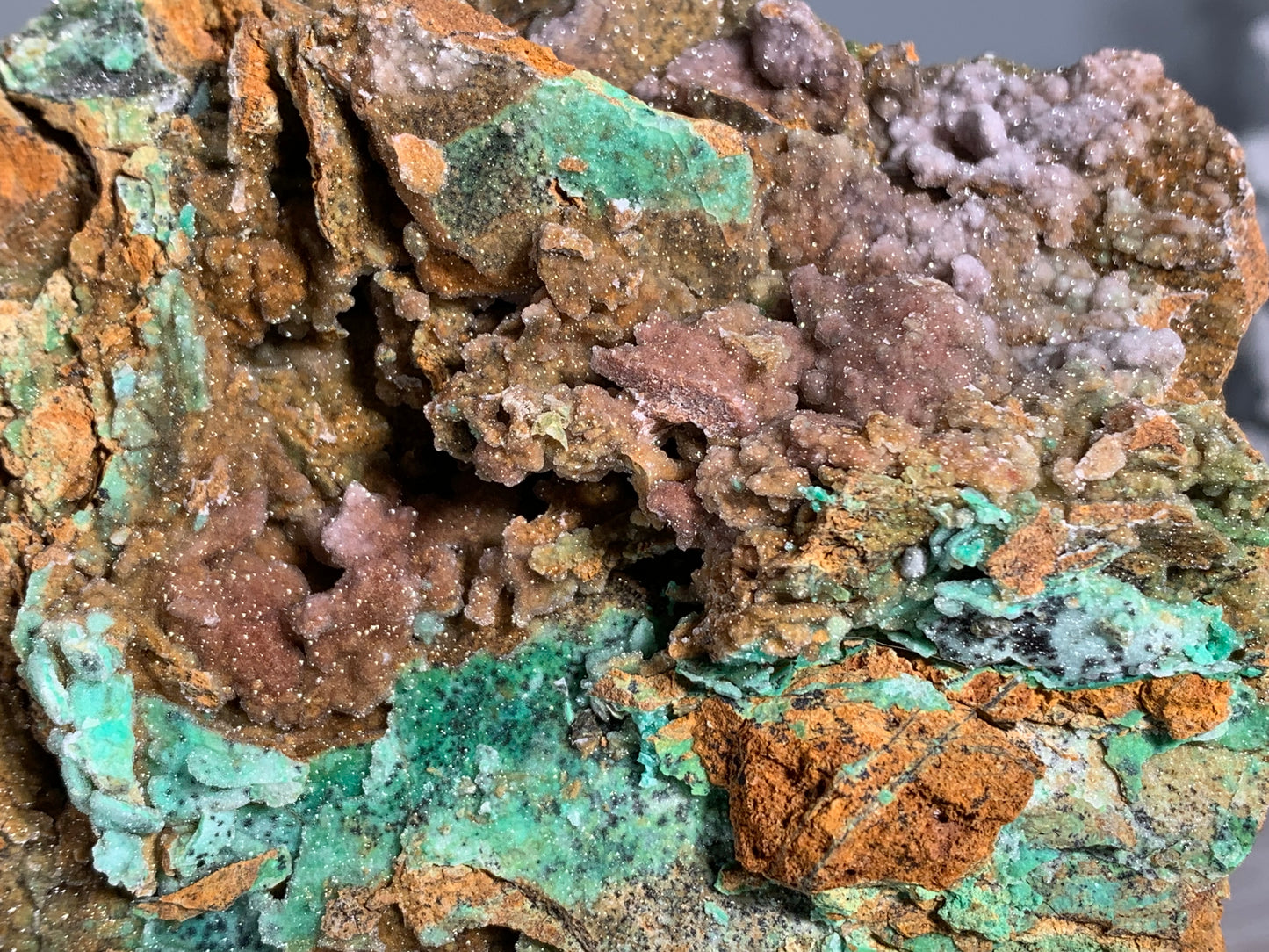 Druzy Chrysoprase (5.5", 140mm)