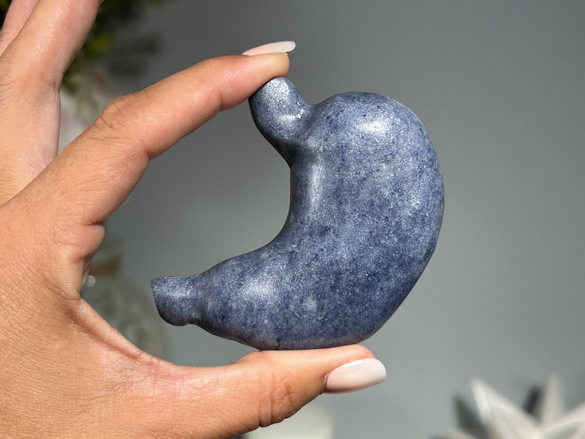 Blue Quartz crystal stomach carving calming communication stone Reiki cleansed