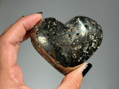 Pyrite Heart (2.9", 73mm)