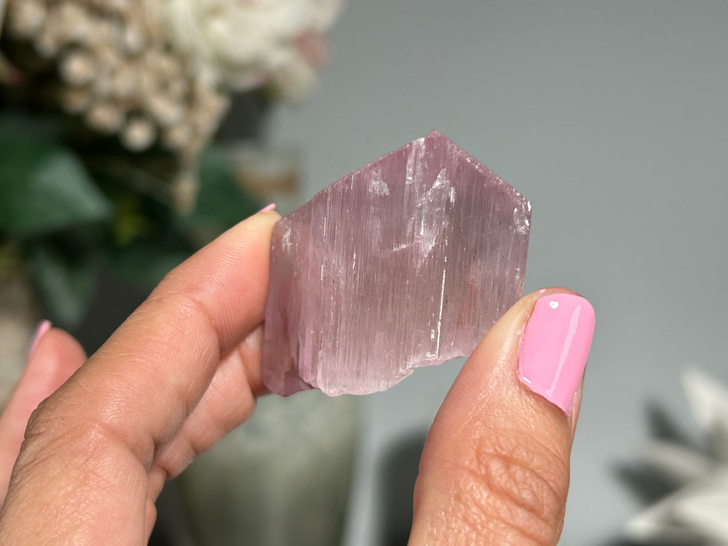 Natural Purple Kunzite Point (1.4", 35mm)