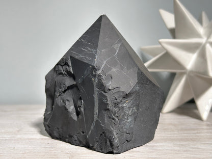 Shungite Half Raw Tower (4.6”, 117mm)