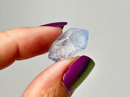 Dumortierite in Quartz (0.8", 20mm)