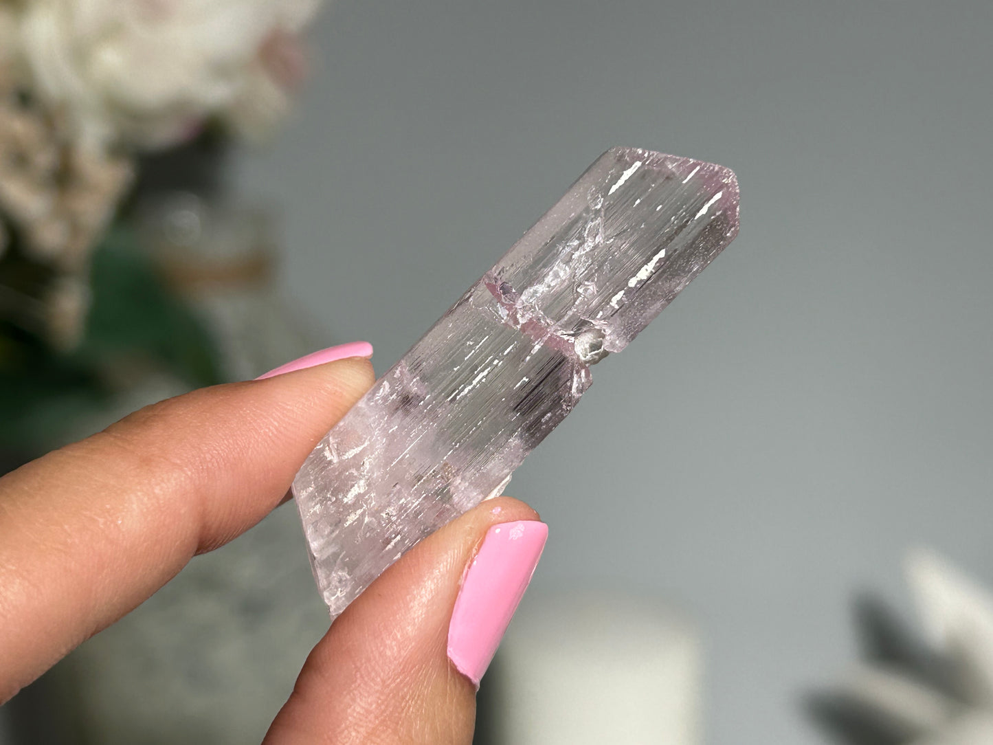 Natural Purple Kunzite Point (1.9", 48mm)