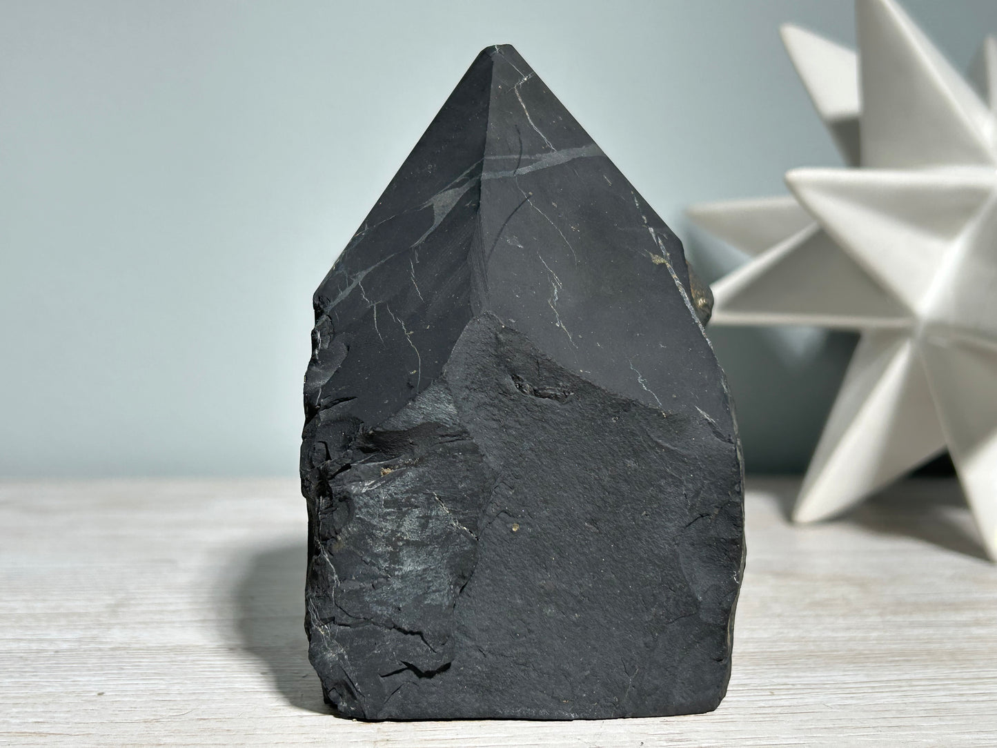 Shungite Half Raw Tower (4.6”, 117mm)