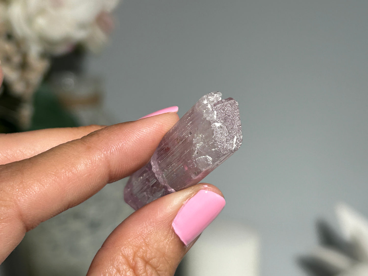 Natural Purple Kunzite Point (1.9", 48mm)