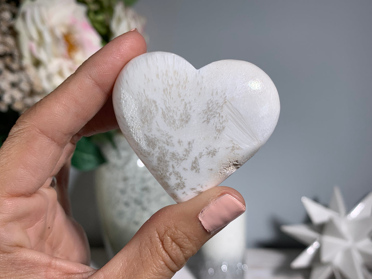 Medium Scolecite Heart