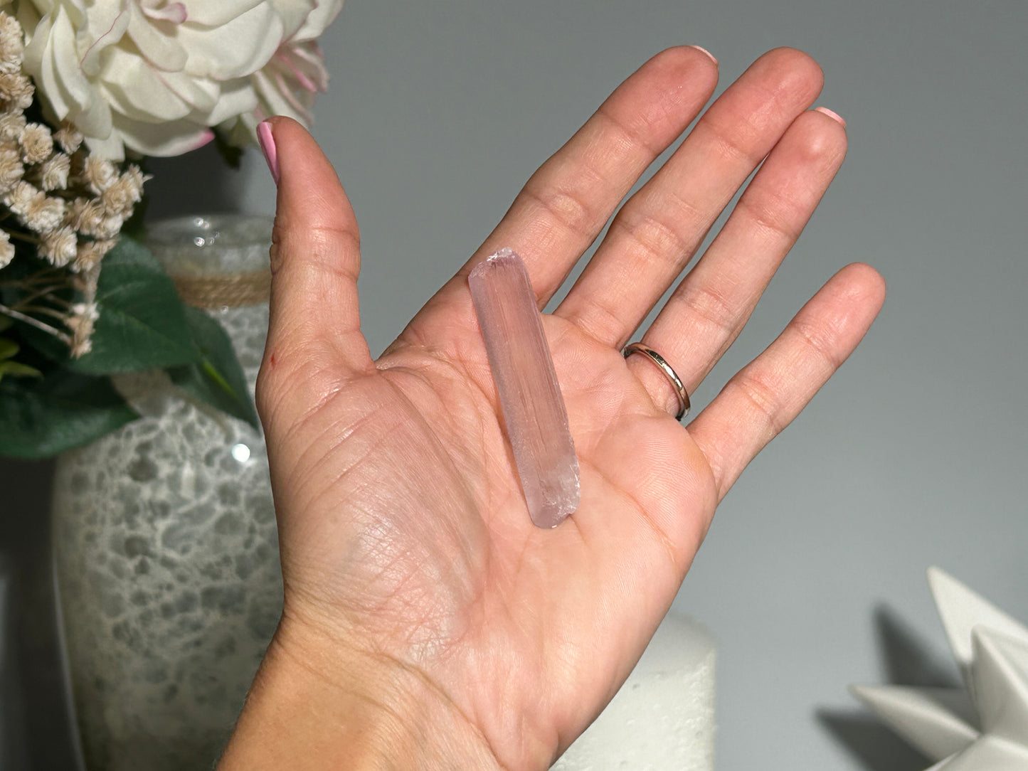 Natural Purple Kunzite Point (2.3", 58mm)