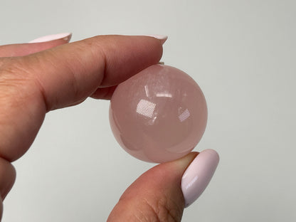 Star Rose Quartz Sphere (1.1", 27mm)