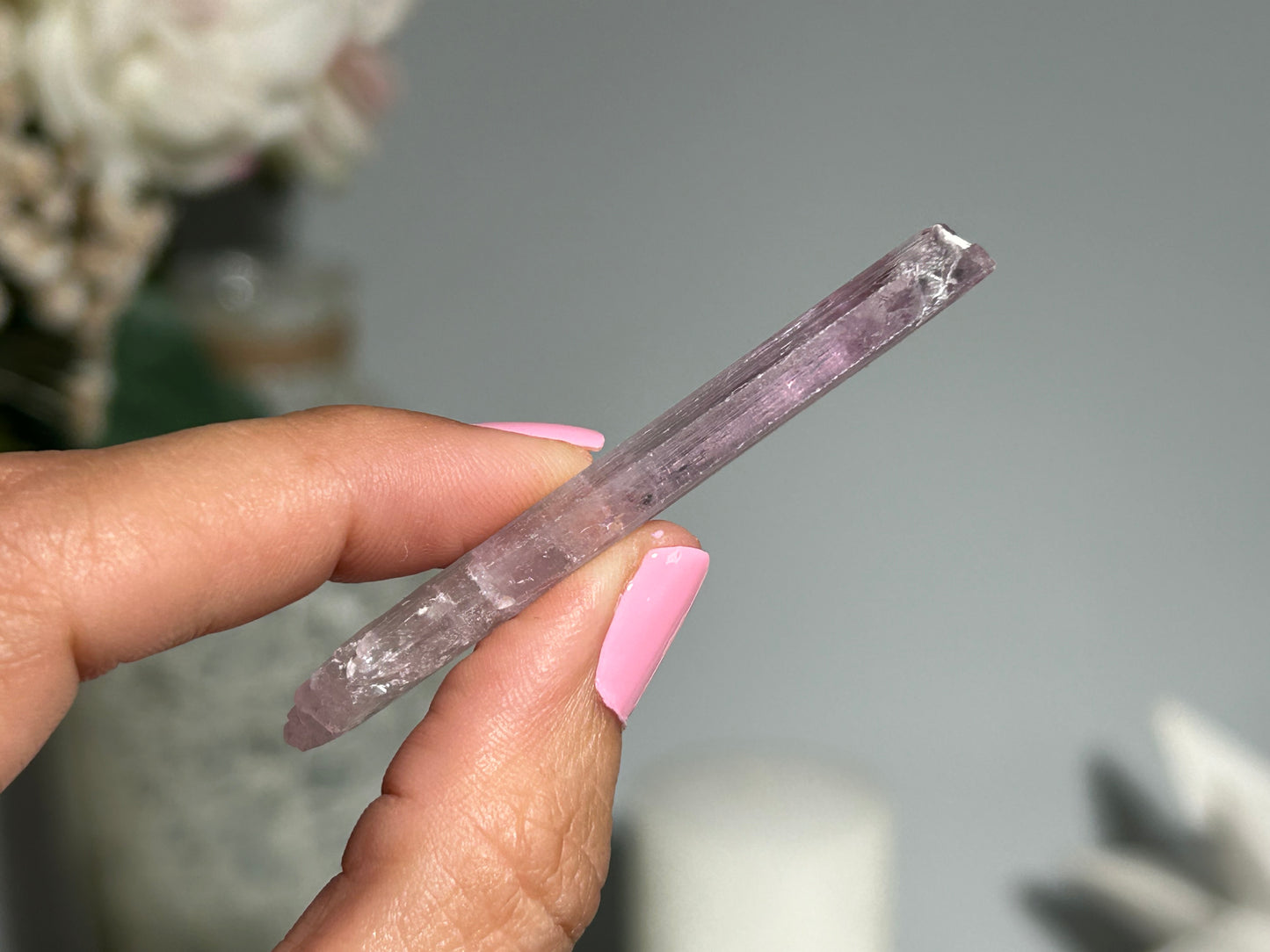 Natural Purple Kunzite Point (2.5", 64mm)