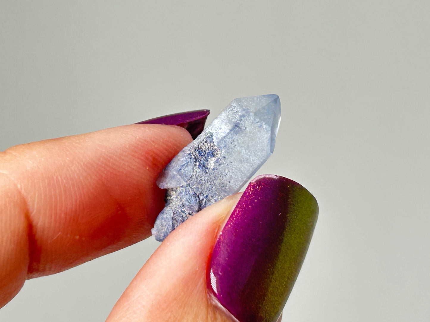 Dumortierite in Quartz (0.8", 20mm)