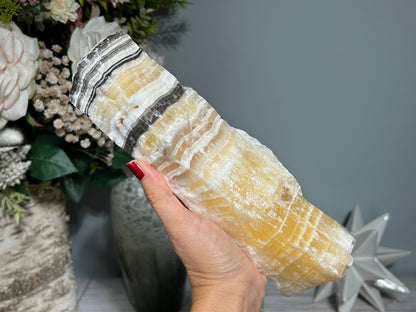 Tri-Color Calcite (8.7", 220mm)