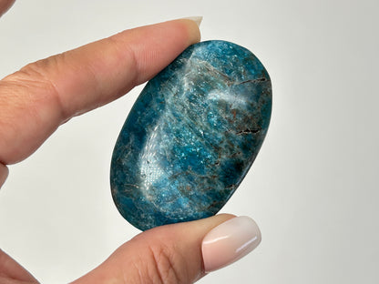 Apatite Palm Stone (2-2.3", 50-58mm)