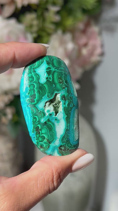 Malachite Chrysocolla Palm Stone