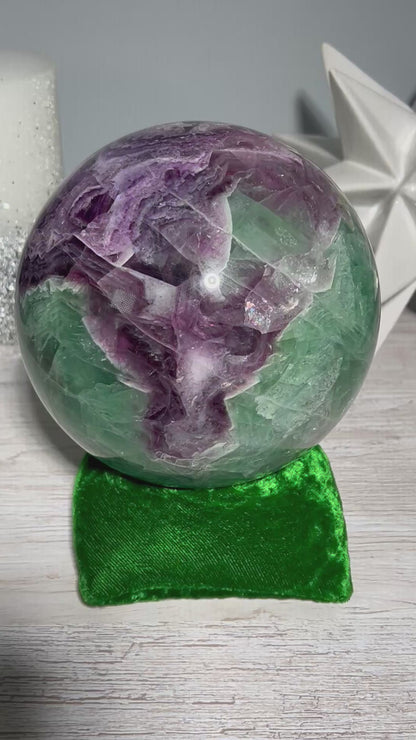 Fluorite Sphere (5.7", 145mm)