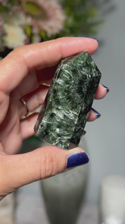 Seraphinite Tower (2.3", 59mm)