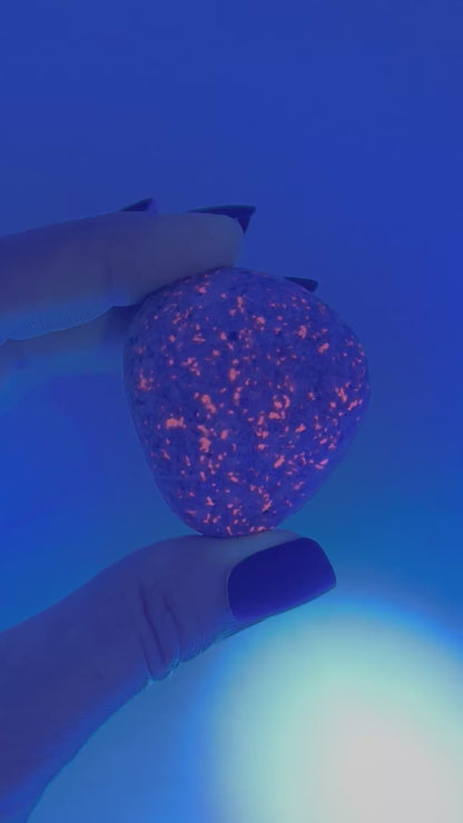 Yooperlite Pebble (1.6", 47mm)