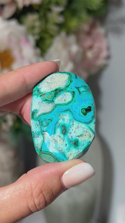 Malachite Chrysocolla Palm Stone